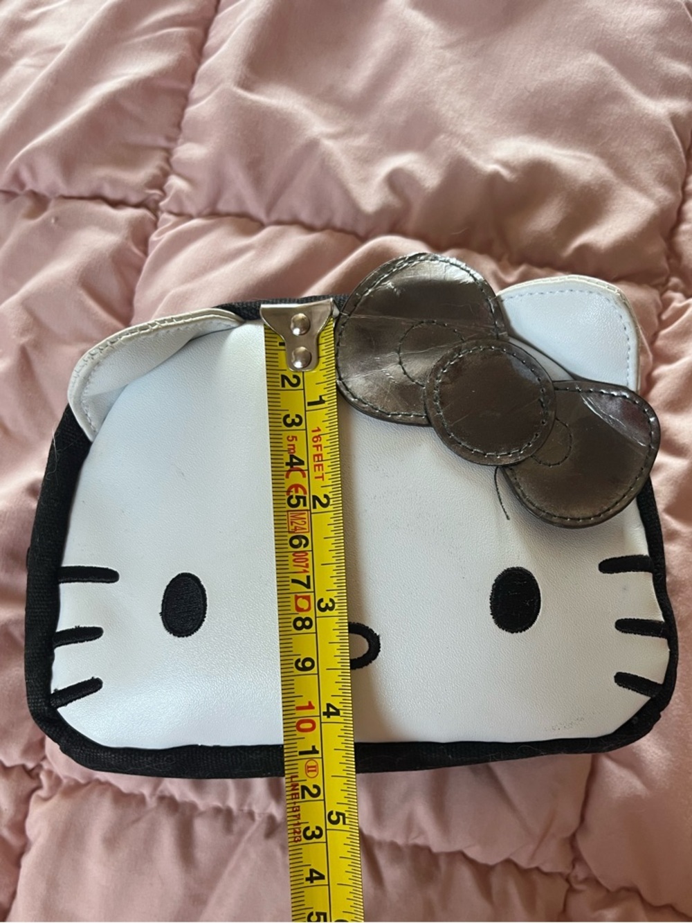 Hello Kitty Pouch - Picture 6 of 8